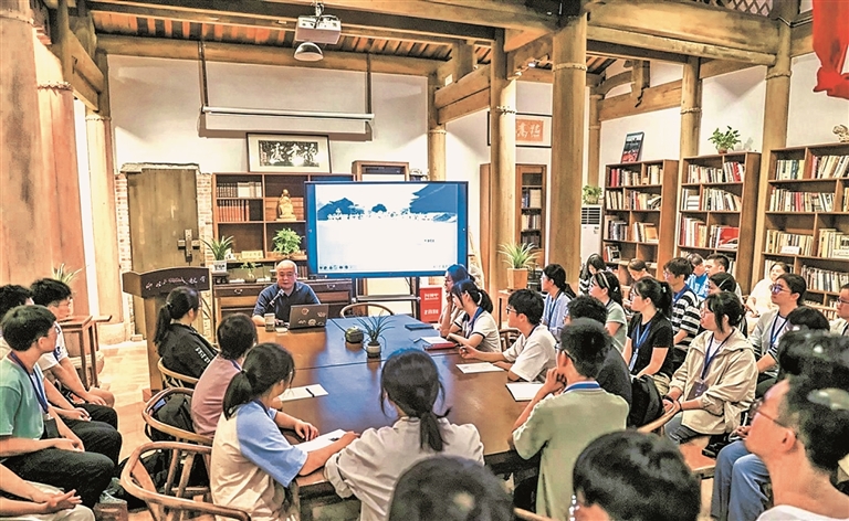 文化种子落进年轻心田——福建坚持以文化人促教育提质增效 文化种子落进年轻心田——福建坚持以文化人促教育提质增效