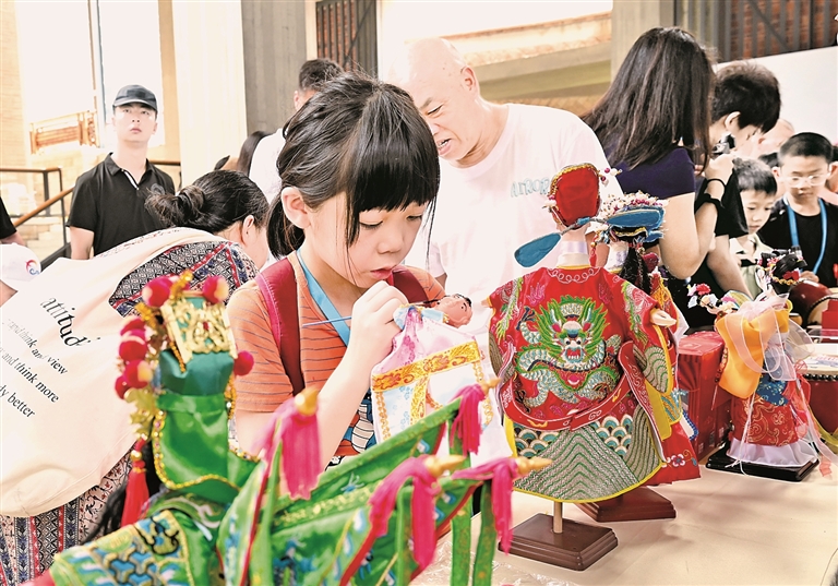 在AI“舞台”，遇见更“潮”非遗