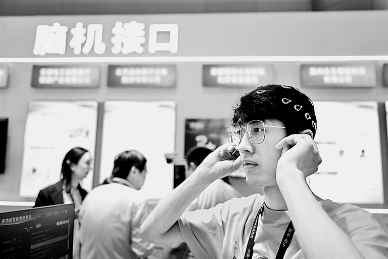 学硕“减法”,如何赋能育才“加法”
