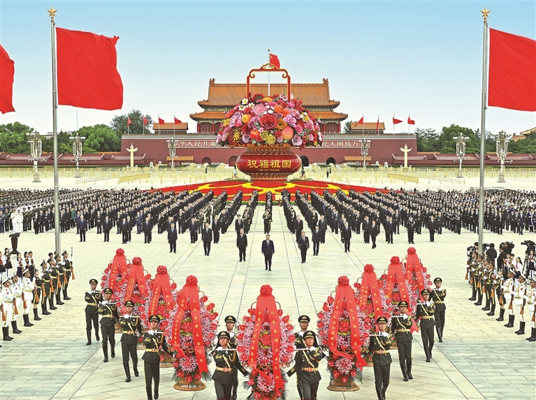 烈士纪念日向人民英雄敬献花篮仪式在京隆重举行 烈士纪念日向人民英雄敬献花篮仪式在京隆重举行
