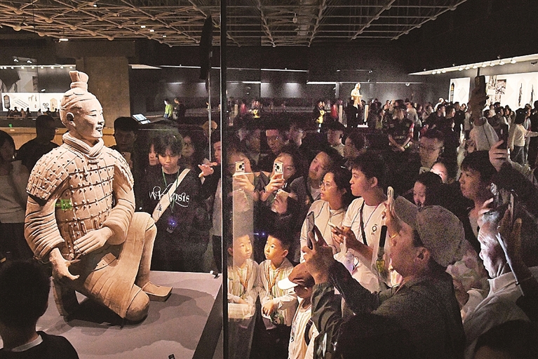 秦兵马俑二号坑展厅展陈提升工作完成 秦兵马俑二号坑展厅展陈提升工作完成