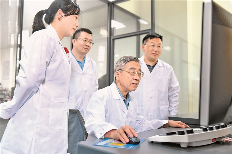 长沙理工大学防灾减灾科研团队:为交通基础设施撑起“硬骨架” 长沙理工大学防灾减灾科研团队:为交通基础设施撑起“硬骨架”