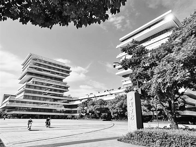 杭州师范大学图书馆:沉浸式感受校园悠长文脉 杭州师范大学图书馆:沉浸式感受校园悠长文脉