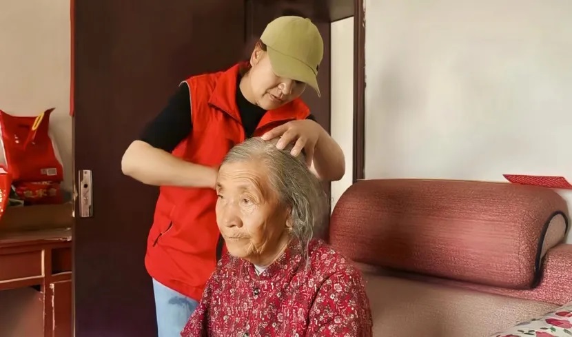 织密全域养老网 鄂托克旗让老年人安享幸福“夕阳红” 织密全域养老网 鄂托克旗让老年人安享幸福“夕阳红”