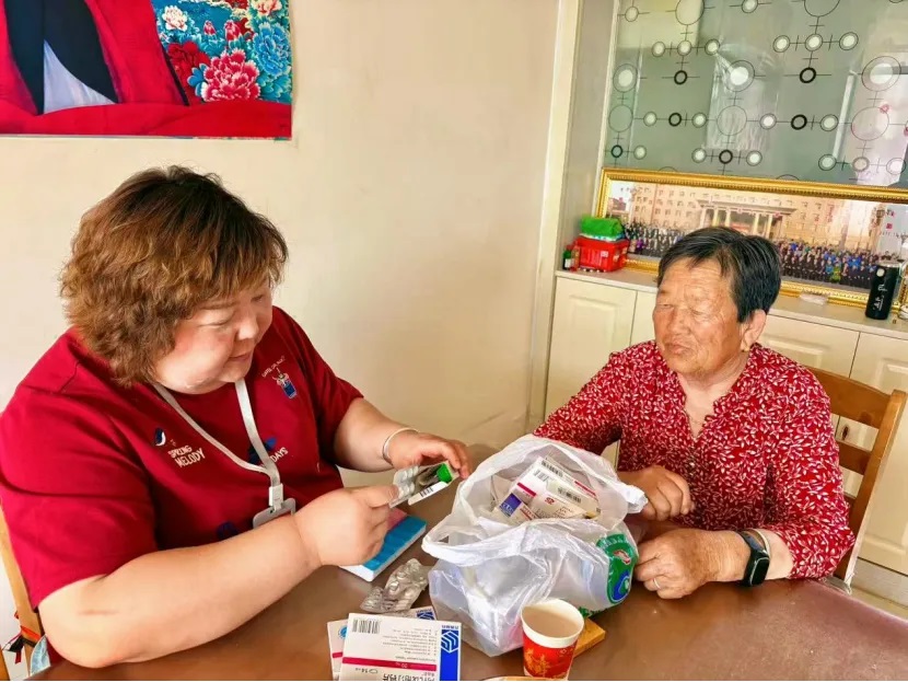 织密全域养老网 鄂托克旗让老年人安享幸福“夕阳红” 织密全域养老网 鄂托克旗让老年人安享幸福“夕阳红”