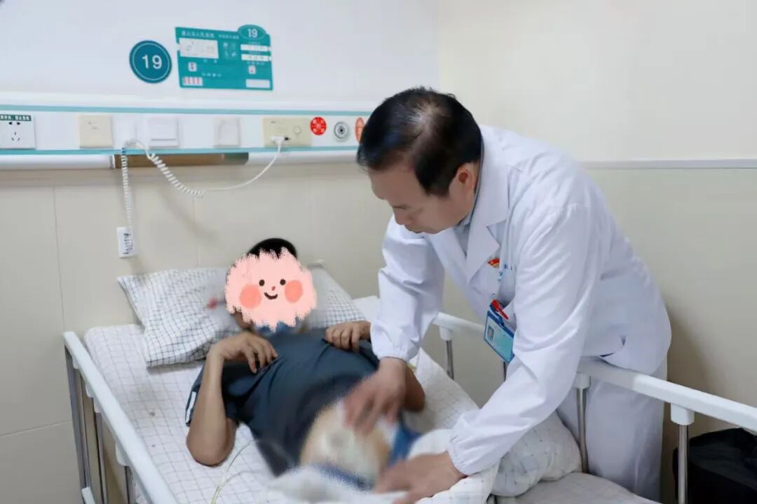 家门口请来省级专家｜75岁老人在当地完成高难度手术，免去异地求医之苦