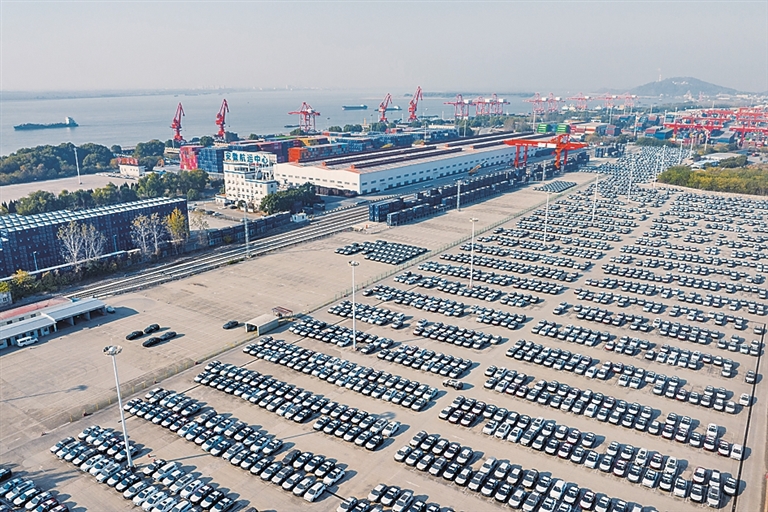 通信网含“新”量与日俱增——我国推动信息通信行业高质量发展 通信网含“新”量与日俱增——我国推动信息通信行业高质量发展