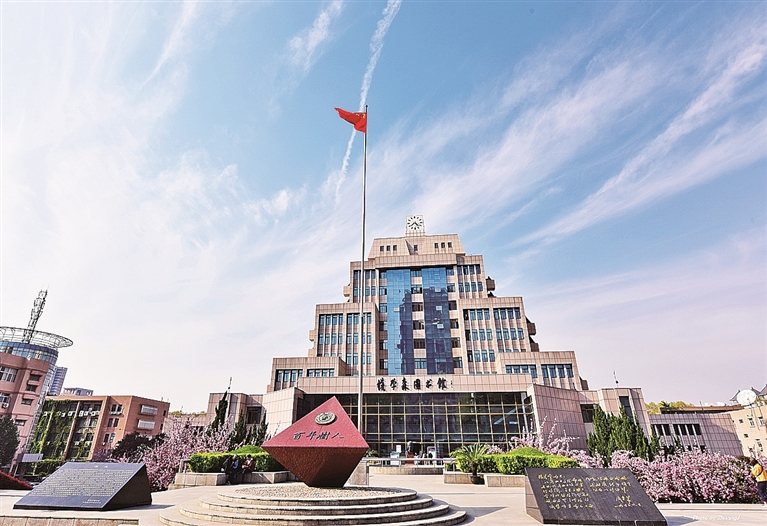 延安大学图书馆:让红色文献“活”起来 延安大学图书馆:让红色文献“活”起来