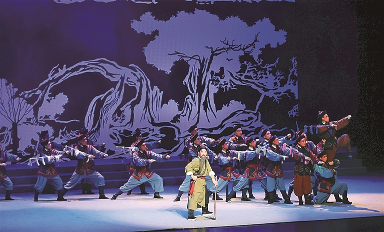 一腔家国情，唱与今人听——新编历史京剧《故土新归》在北京演出