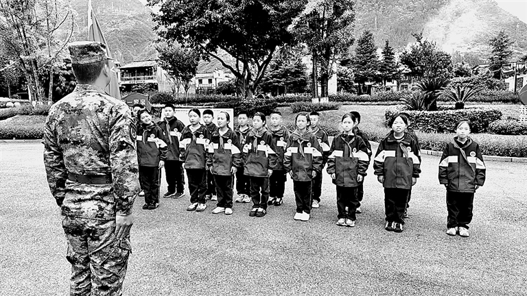 伟大长征精神浸润心灵、指引成长