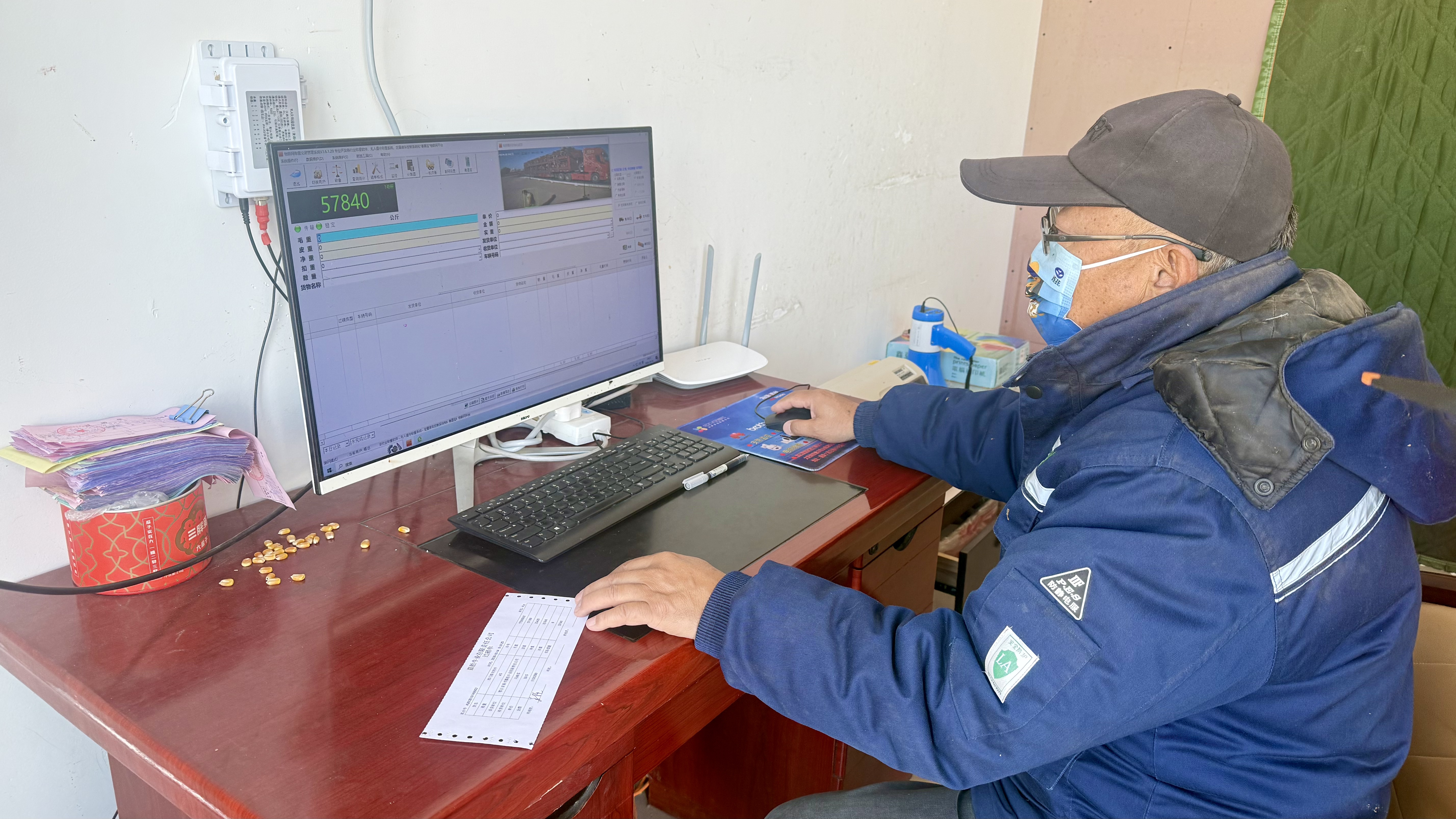 出栏外运忙！内蒙古鄂托克旗优质肉牛南下闯市场