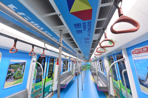 四川成都地铁5号线上新 打造对外形象展示新“窗口”