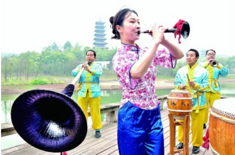青山湖畔展非遗