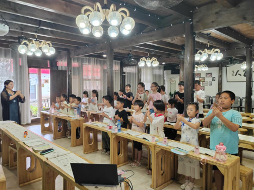 浙江金华磐安县盘峰乡举办婺州南孔儿童研学活动