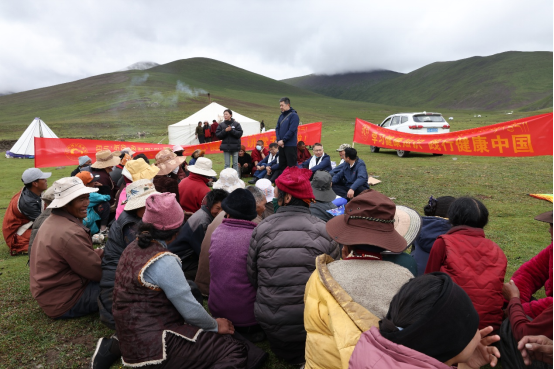 中国新闻奖新闻摄影组照类《雪域高原来了白衣天使》公示 中国新闻奖新闻摄影组照类《雪域高原来了白衣天使》公示