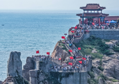 共赏同一轮明月 诉说同一份思念