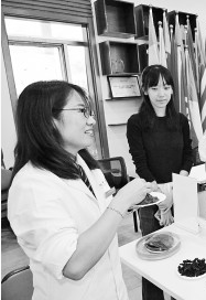 让青年教师潜心科研、安心育人