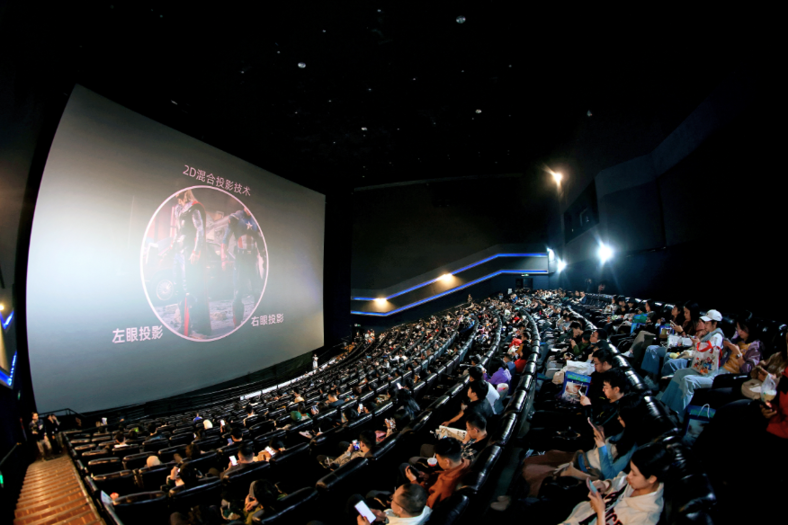 东莞万达影城华南MALL店IMAX GT银幕焕新亮相 光影盛宴开启电影新纪元