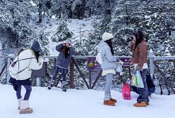 “雪假”来了，冰雪游“热”力十足