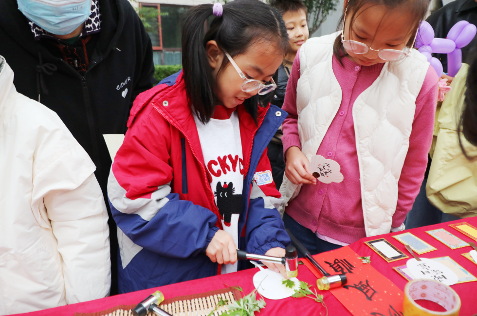 山东德州天衢新区：睦邻节里，陌邻成“家人”