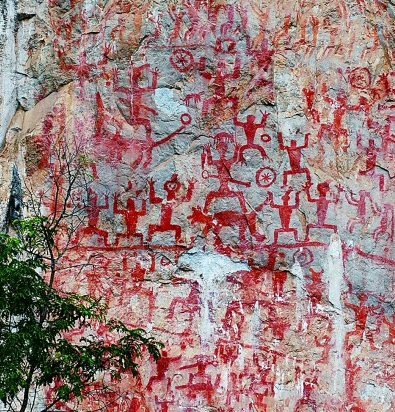 如果岩画会说话：我们是石头上的时光叙事者